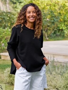 Frank & Eileen “Anna” Black Long Sleeve Capelet Triple Fleece -Sz M